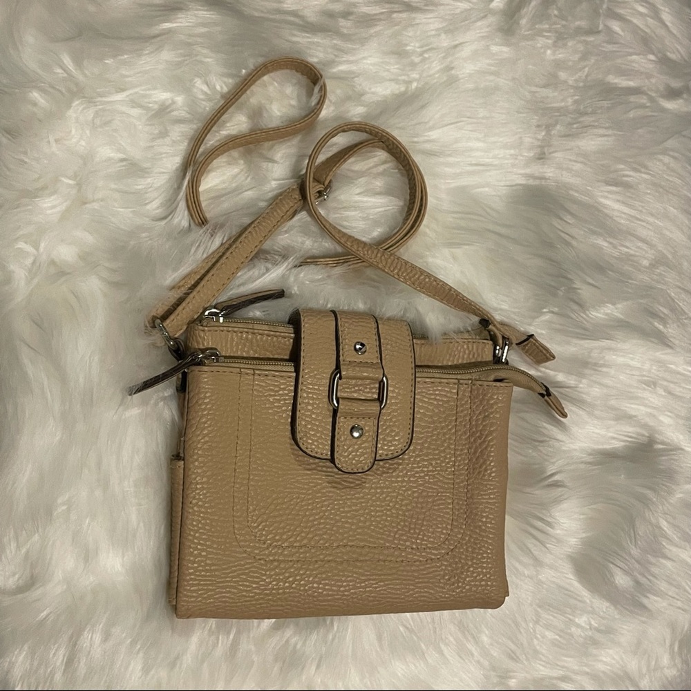 Small Light Brown/Tan Adjustable Shoulder Strap Handbag
